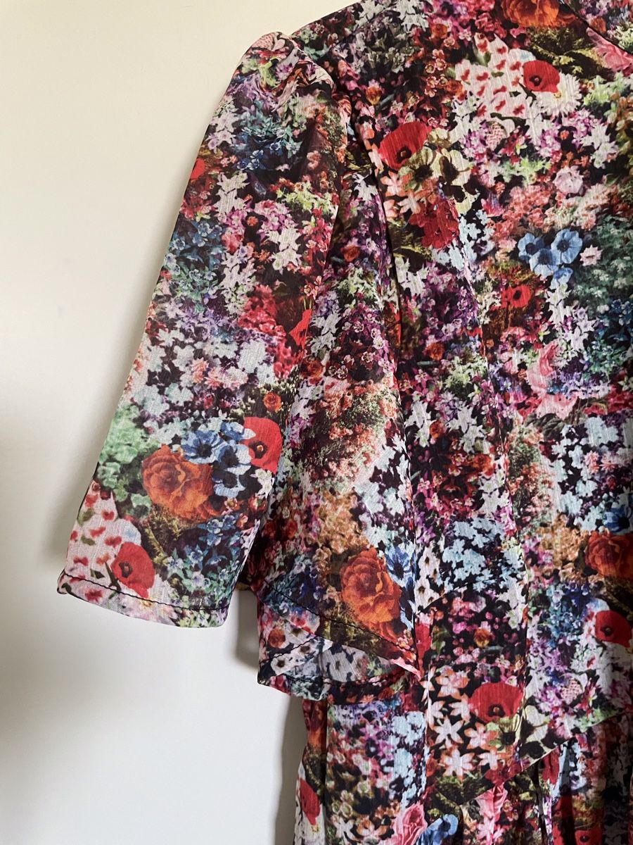 Vero Moda Vestiti: Robe à fleurs Vero Moda, taille S, neuve. – Nuovo e nell'imballaggio originale da Vuadens venduto da Nina11 3
