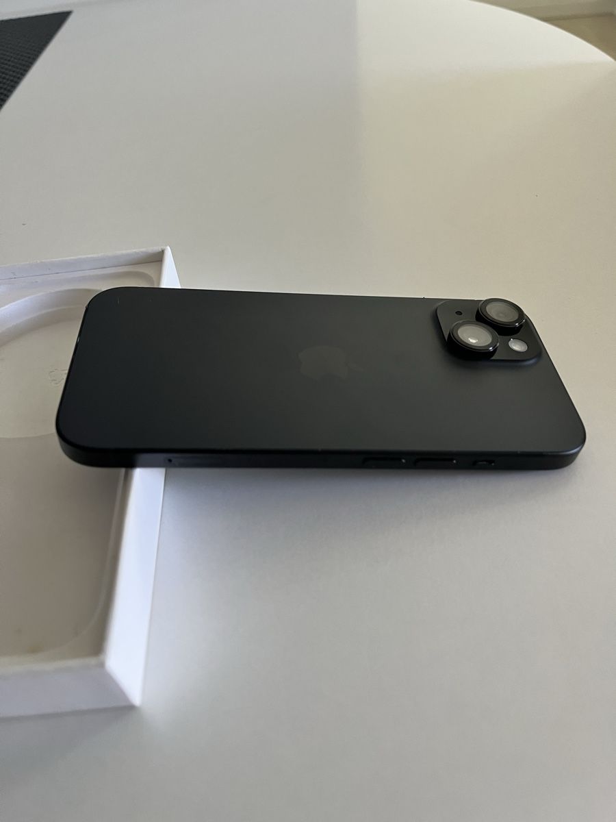 Apple Handys / Smartphones: Apple iPhone 15 128GB Schwarz – Defekt aus Bonstetten von Dargslan 3