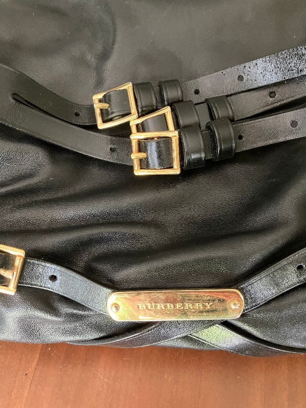 Burberry Sacs femmes: Burberry Handtasche schwarz – D'occasion à Zürich par tancredi 2