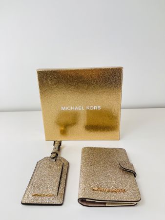 MICHAEL KORS Leder Reiseset Passport Halter Gepäcketikett