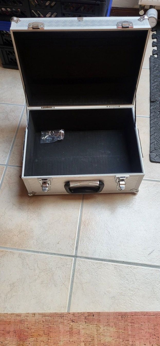 Reisekoffer: Aluminium Koffer – Gebraucht aus Münsingen von Heroism2010 3