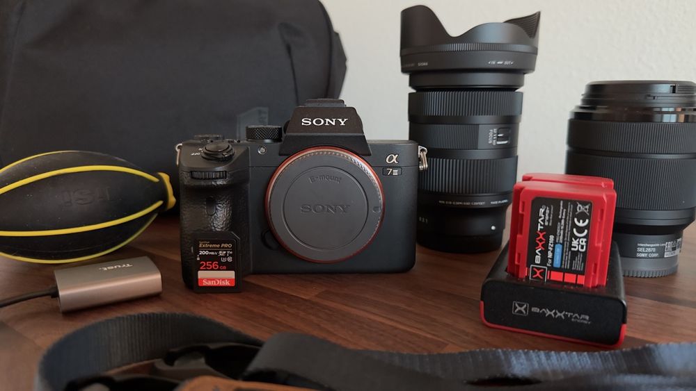 Sony Appareil photo: Sony A7III + Sigma 28-70 f/2.8 + Zubehör – Neuf (Voir description) à Schlatt ZH par aliseon 3