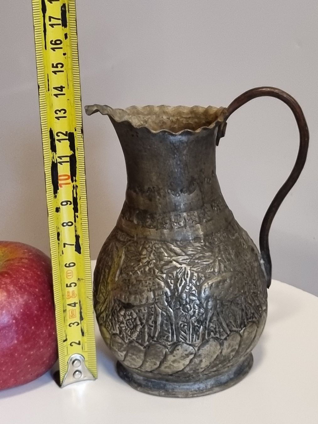 Caraffe: Alter orientalischer Messingkrug handgraviert – Usato da Scharnachtal venduto da devin03 5