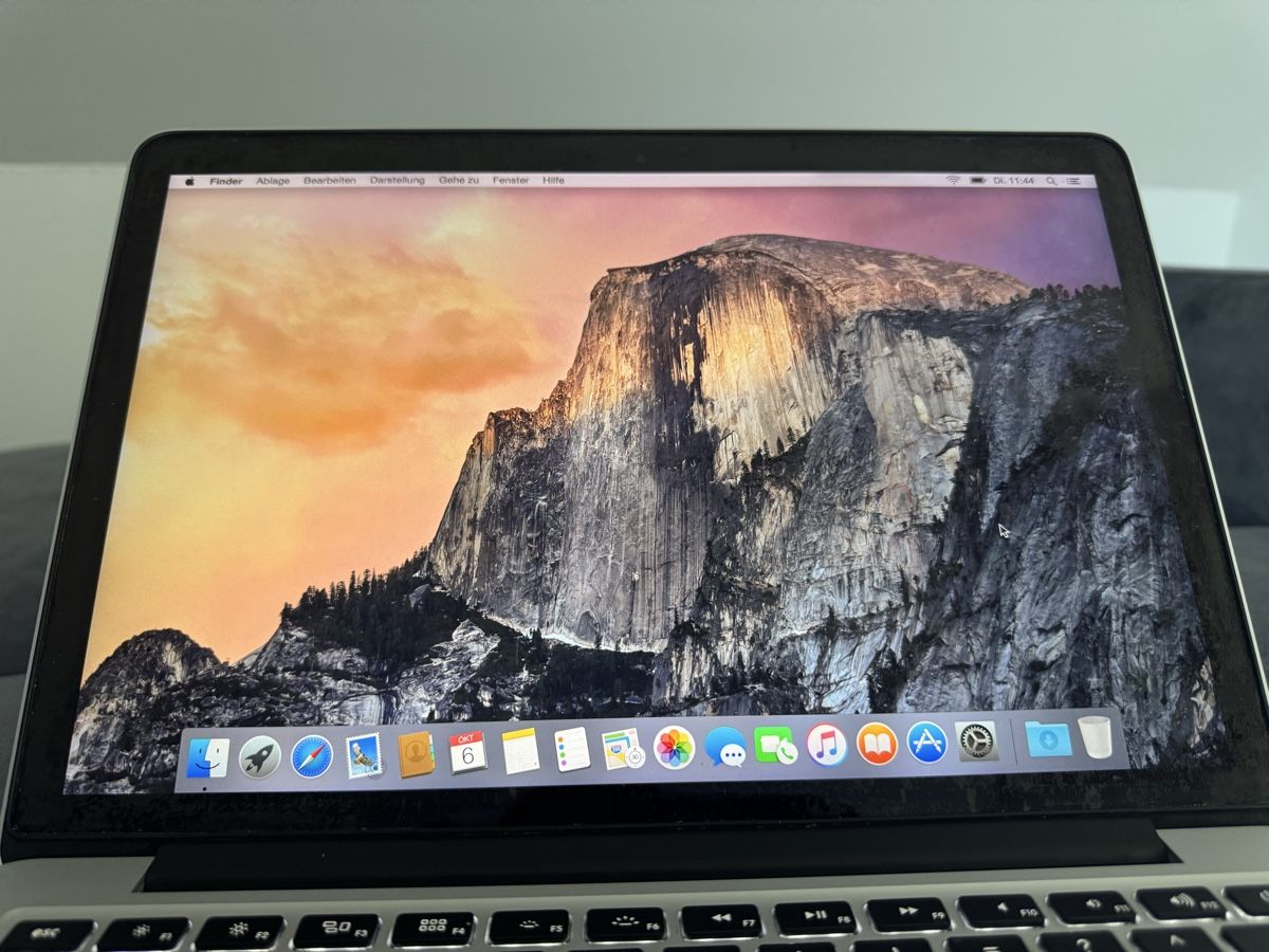 Apple Notebook: MacBook Pro 2015 – Usato da Affoltern am Albis venduto da frandr395 2