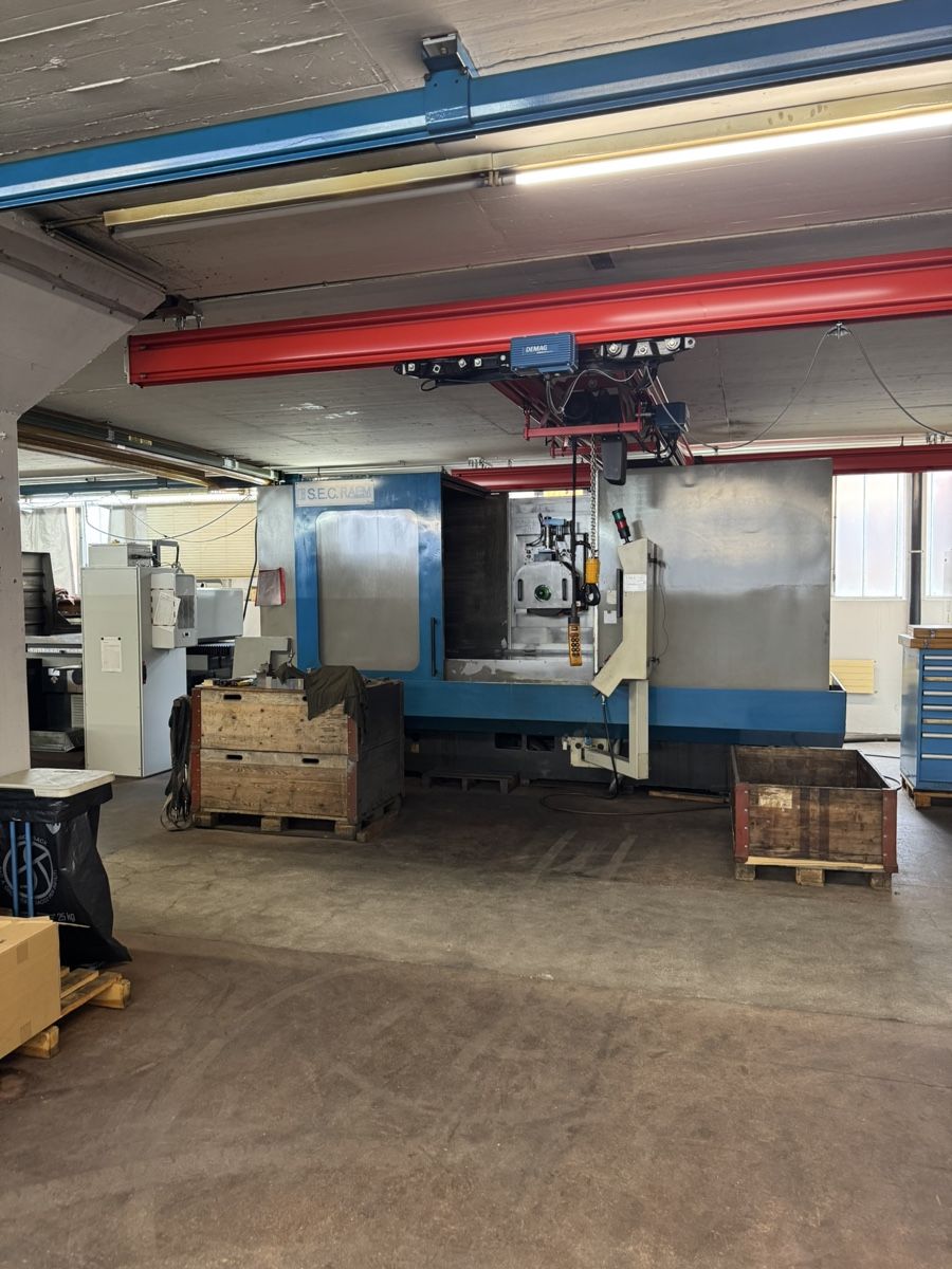 Aiguiseuses & polisseuses: CNC Flachschleifmaschine SEC RAEM – D'occasion à Pratteln par d.maric