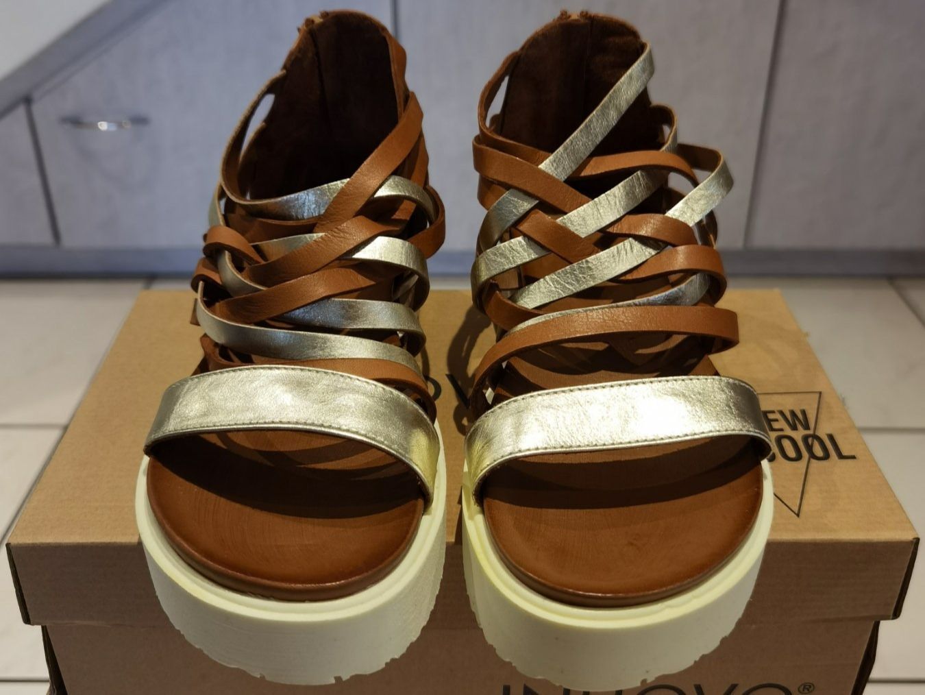 Damenschuhe: Leder Sandalen Gr. 40 – Neu und originalverpackt aus Uerkheim von Justi.y 2