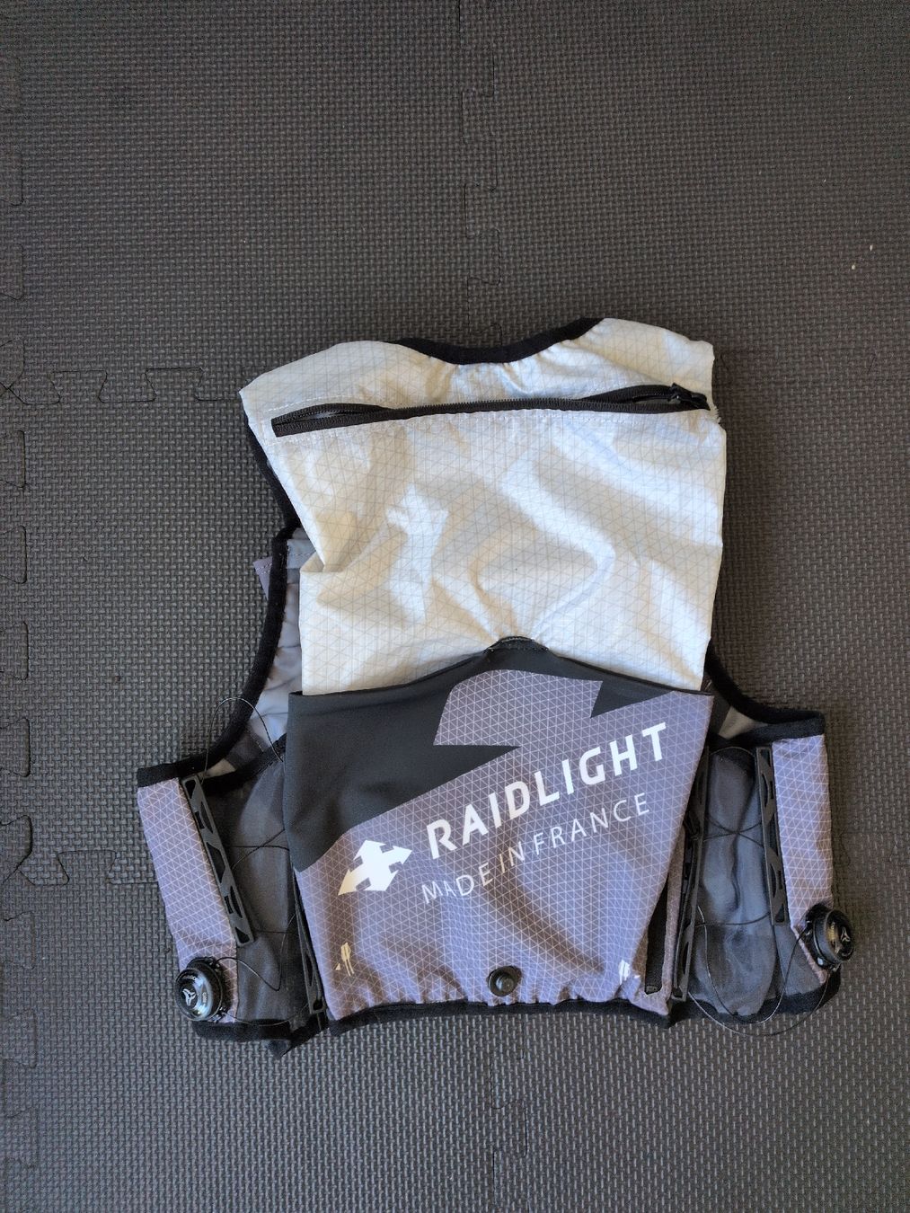 Rucksäcke: Raidlight ultralight 12L with accessories  – Gebraucht aus Adliswil von heiserhorn 1