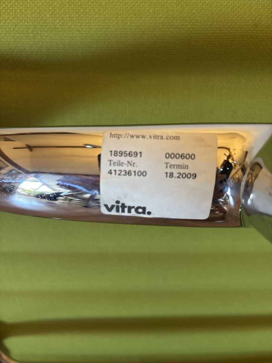 Vitra Stühle: Vitra Eames Alu Chair Hopsak Stoff grün – Gebraucht aus Basel von magnummarine 4