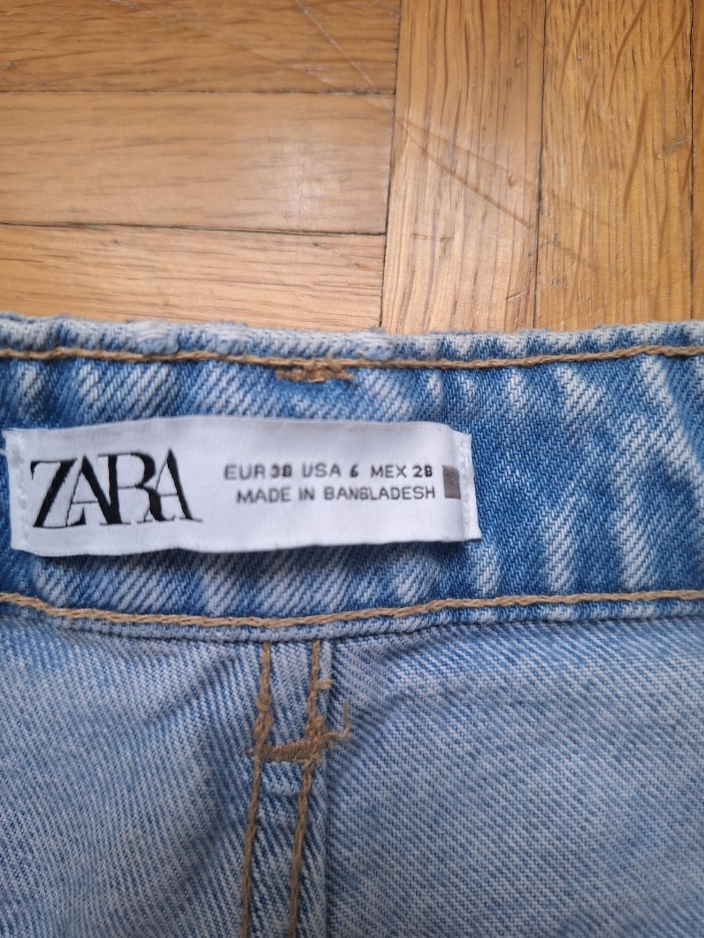 Zara Jeans: Zara Jeans, hellblau, Gr. 38, Top Zustand – Nuovo (secondo la descrizione) da Adlikon b.Regensdf venduto da che_xxb9 3