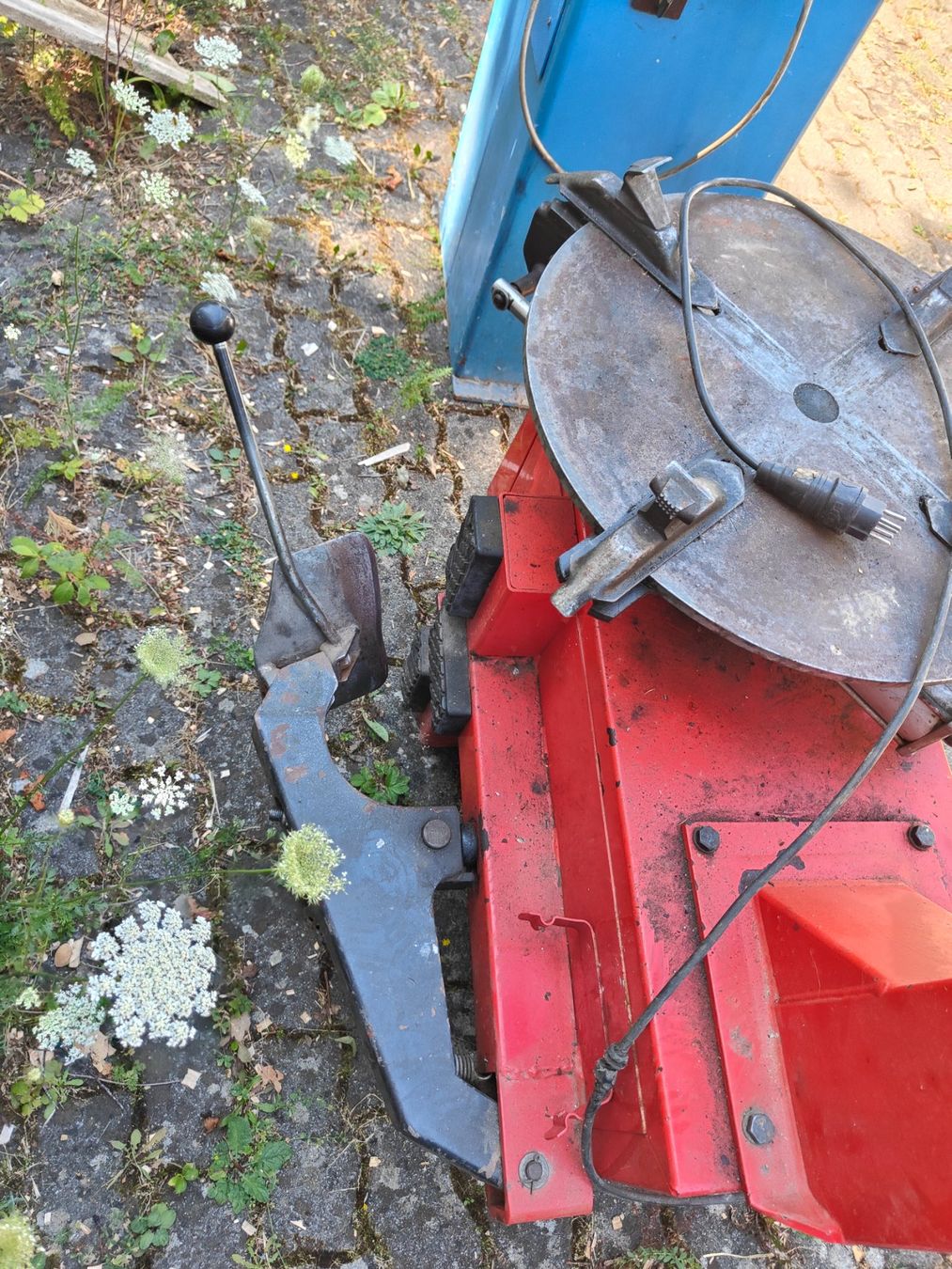 Facom Toutes les machines: Démonte pneu FACOM UTM.400 défectueux – D'occasion à Grandval par crigou93 4