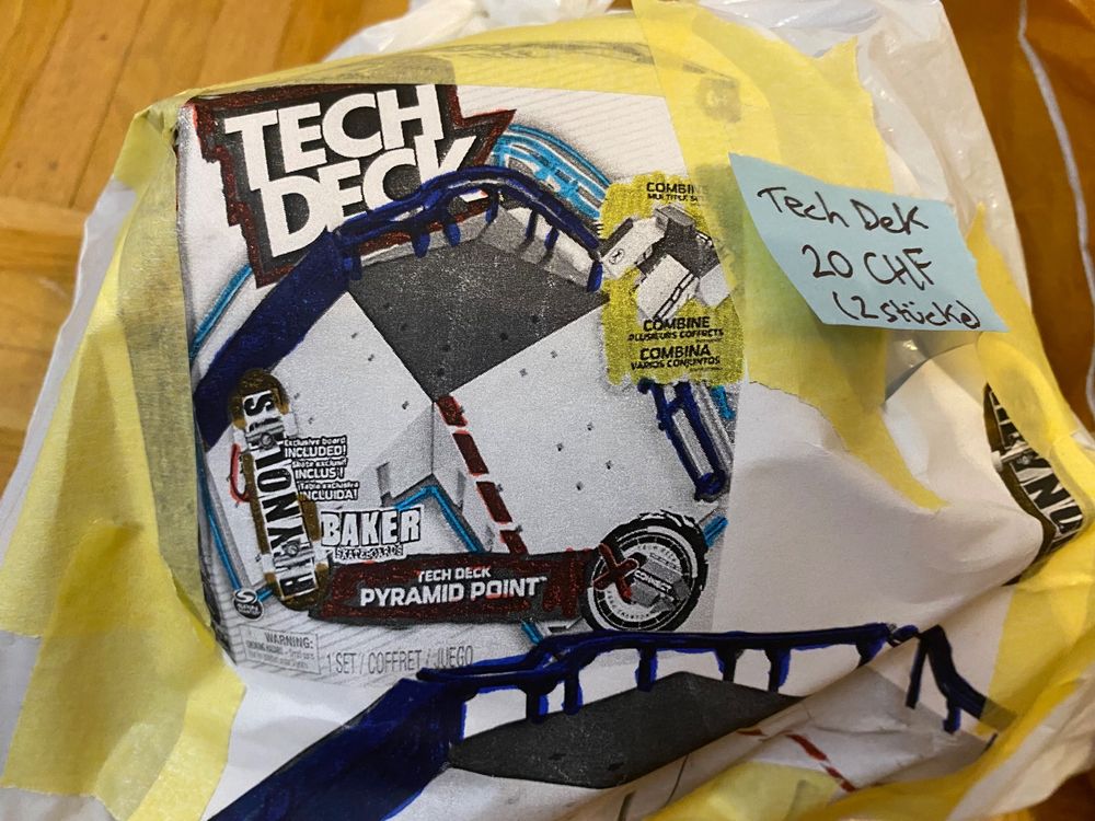 Jouets: TECH DECK Skatepark + 5 Skateboards – D'occasion à Wallisellen par Irantzu 1