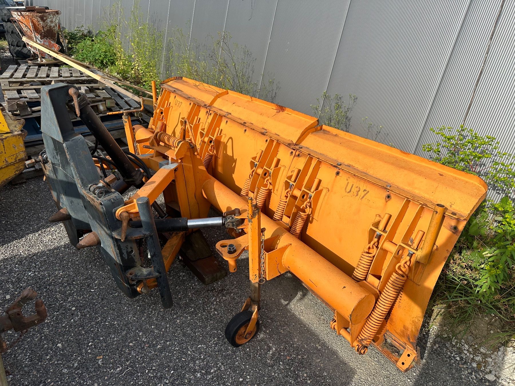 Schneeräumung: Schneepflug Für Traktor – Gebraucht aus Ettingen von lubs 1
