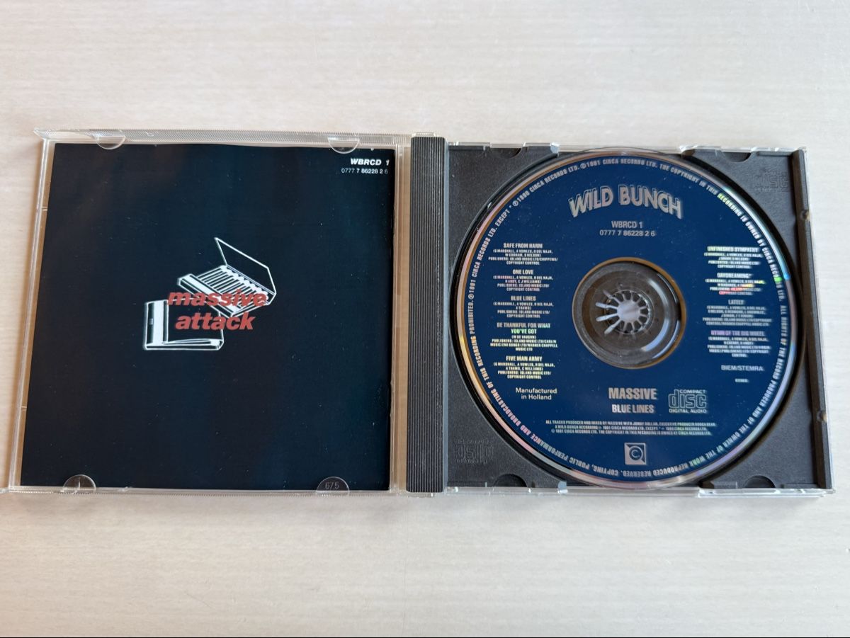 CDs: Massive Attack Blue Lines CD  – Gebraucht aus Oberried Brienz von Chyara 2