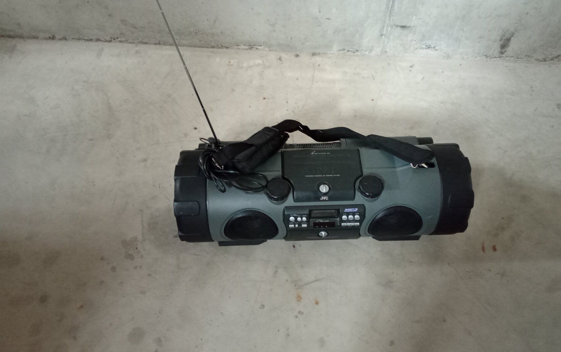 JVC Lettore multimediale portatile: Sound Anlage Ghettoblaster – Usato da Mollis venduto da gar_wqz5 1