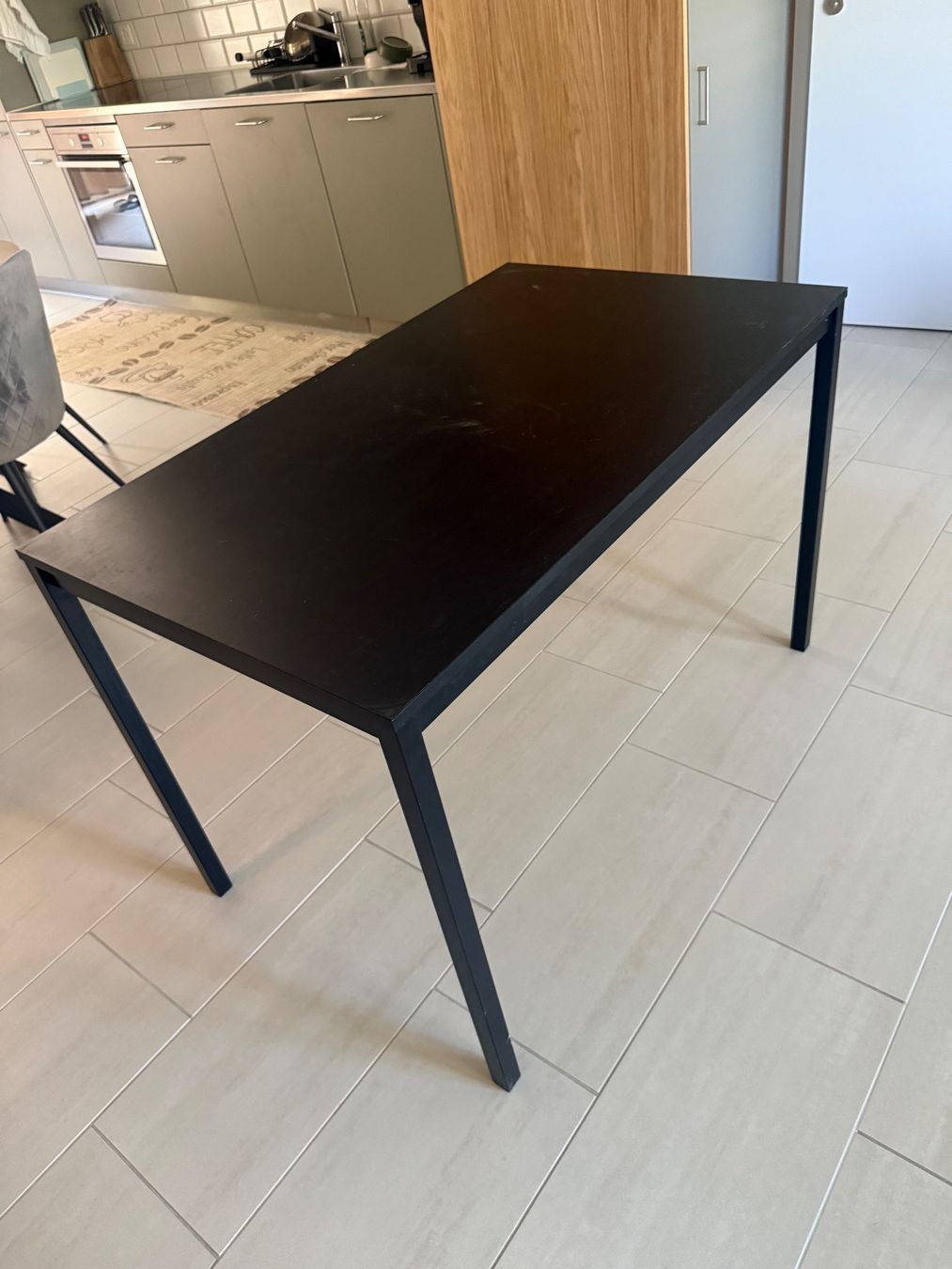 Ikea Tables: Tisch – D'occasion à Winterthur par NinjaBiker