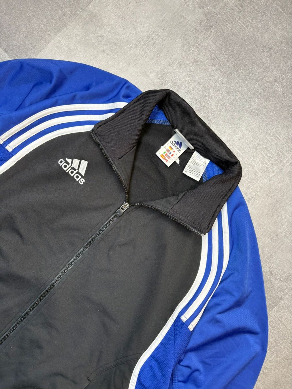 Adidas Giacche: Vintage Adidas Trainingsjacke - Grösse M – Nuovo (secondo la descrizione) da Werdenberg venduto da hase.vintage 1