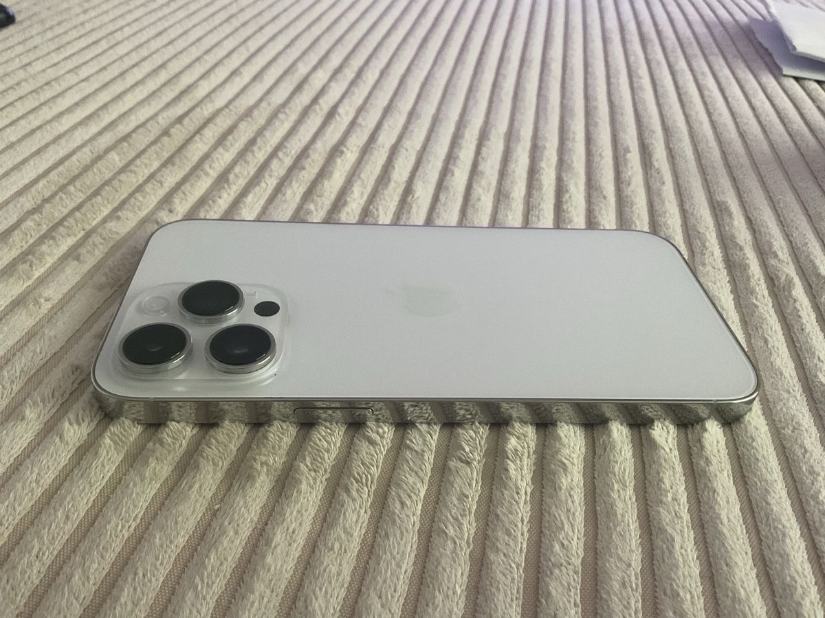 Apple Telefoni cellulari / Smartphones: Iphone 14 pro max, 128GB – Nuovo (secondo la descrizione) da Burgdorf venduto da Yannik4 6
