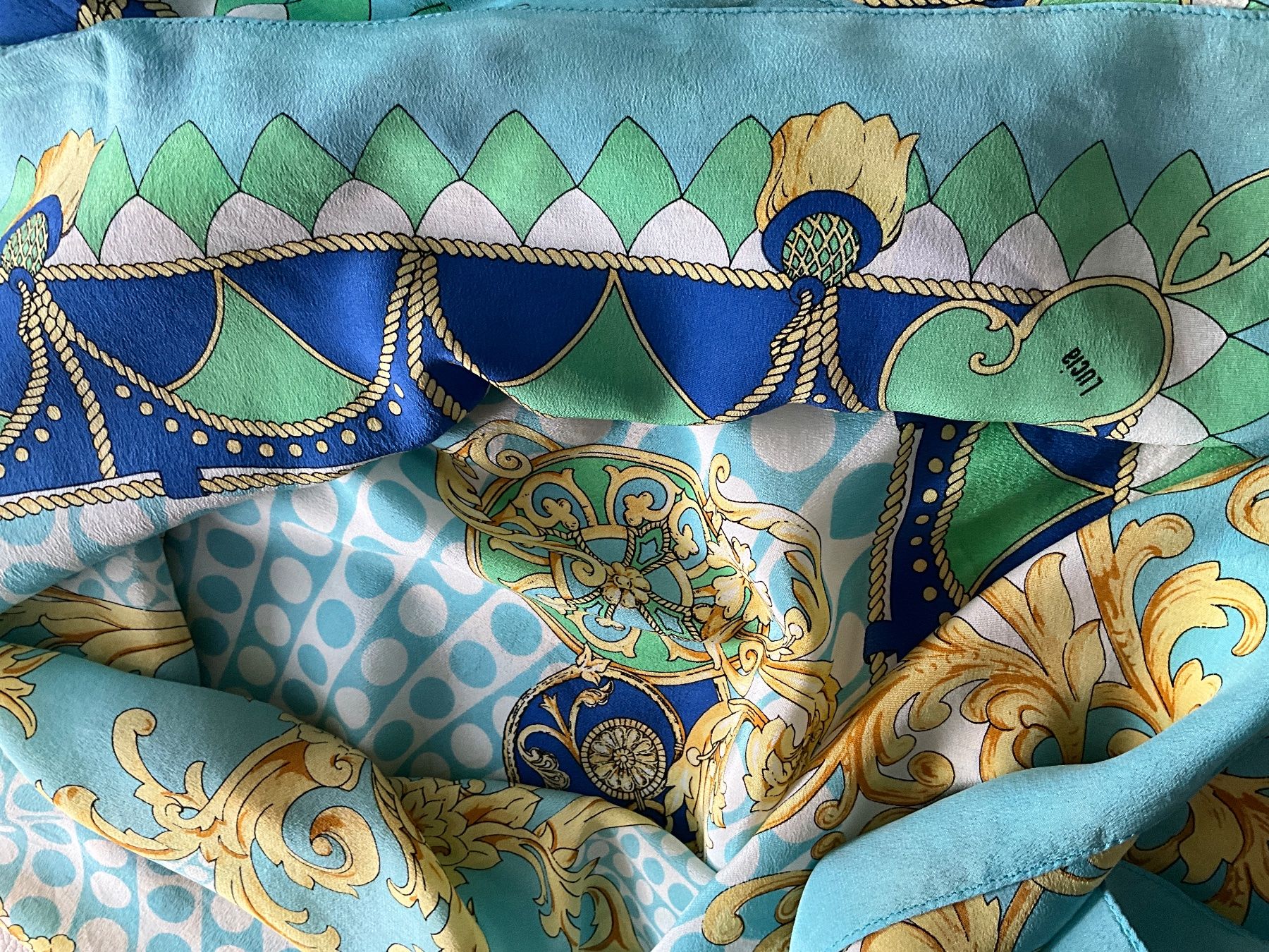 Foulard & Sciarpe: Seidenschal von Lucia – Usato da Wettingen venduto da Andres54 1