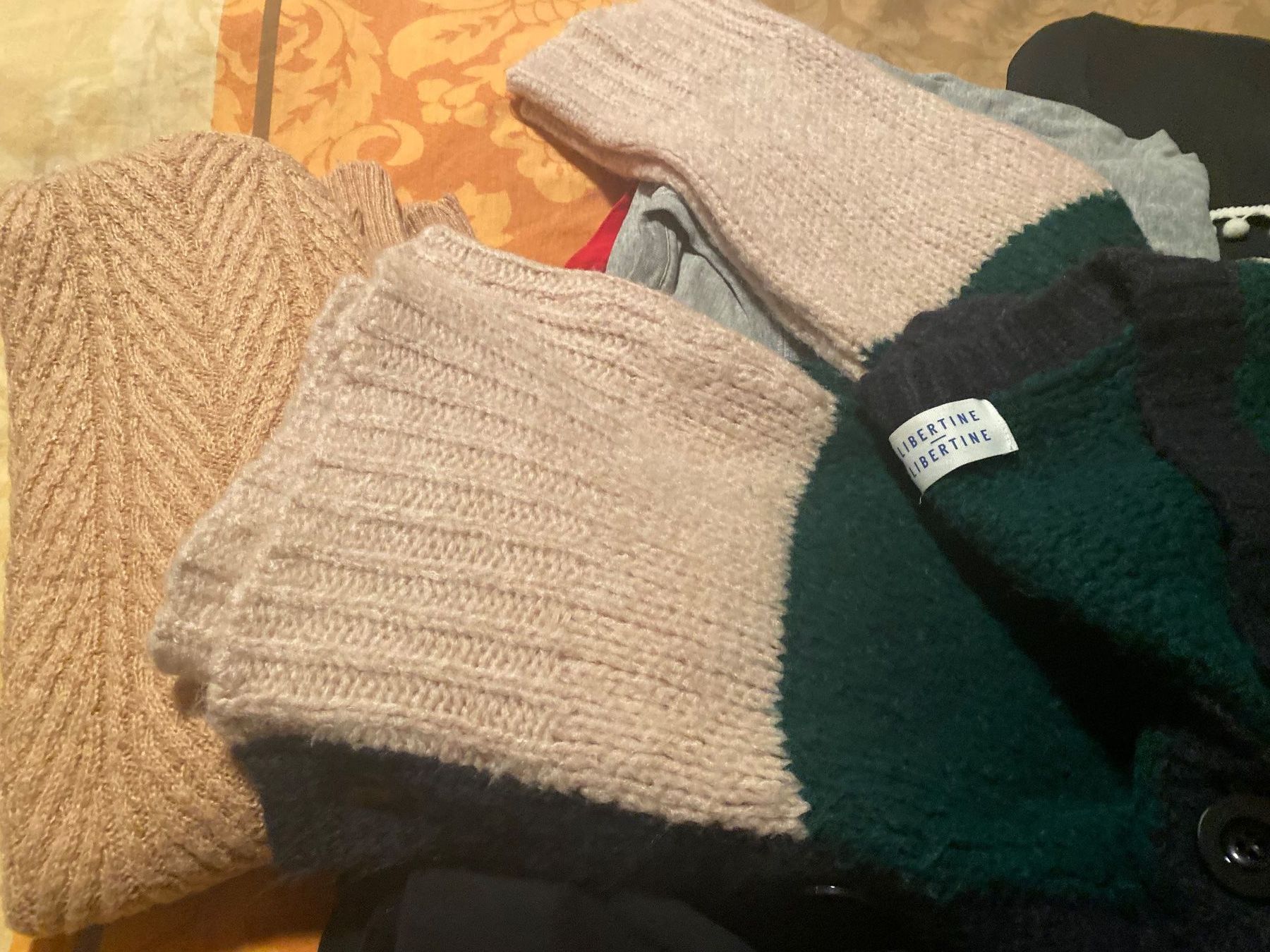 Lotti di vestiti: Kleiderpaket Gr.34-36. – Usato da Bösingen venduto da Trigusik 2