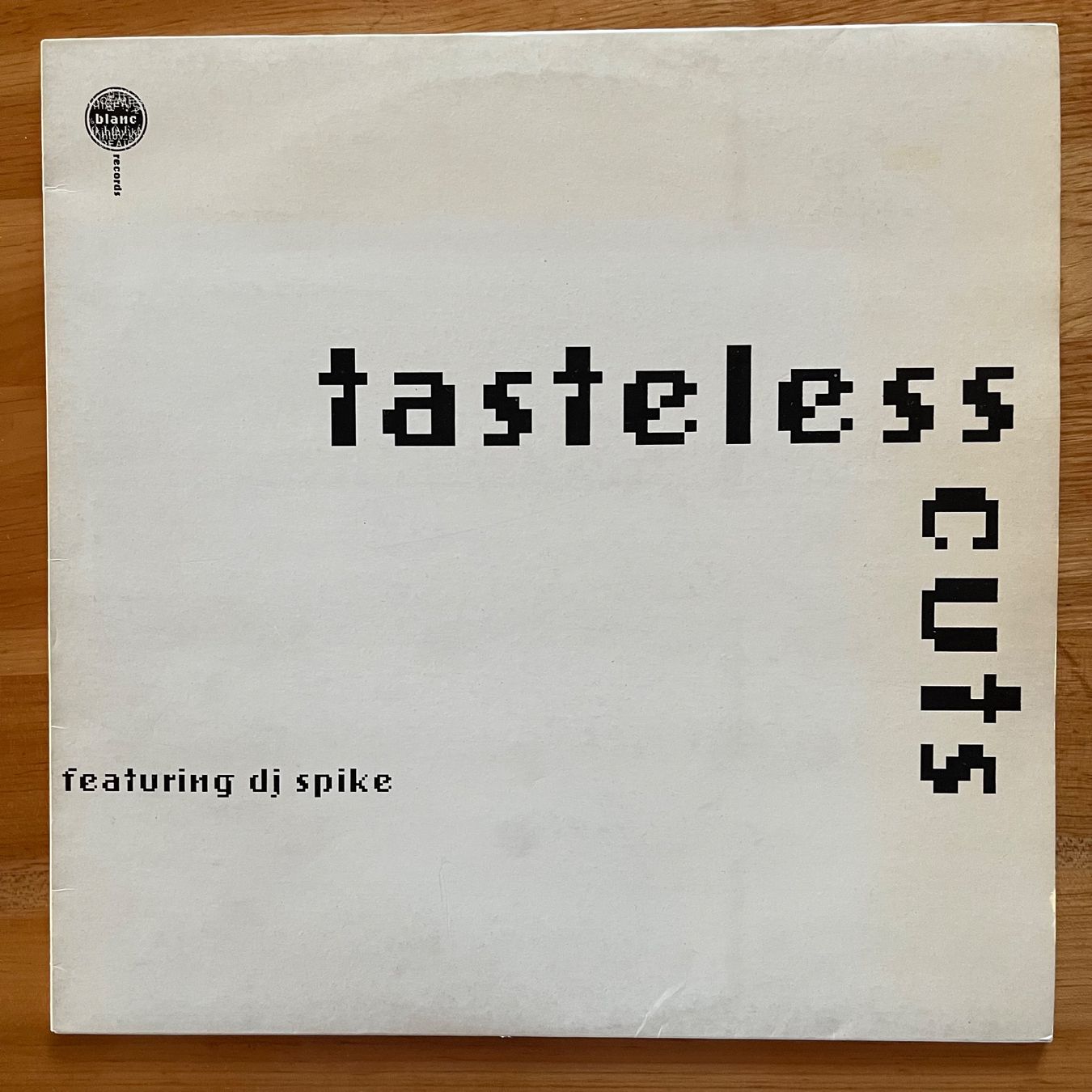 Vinyles: TASTELESS CUTS - feat. dj spike - LP – D'occasion à dachsen par oheio