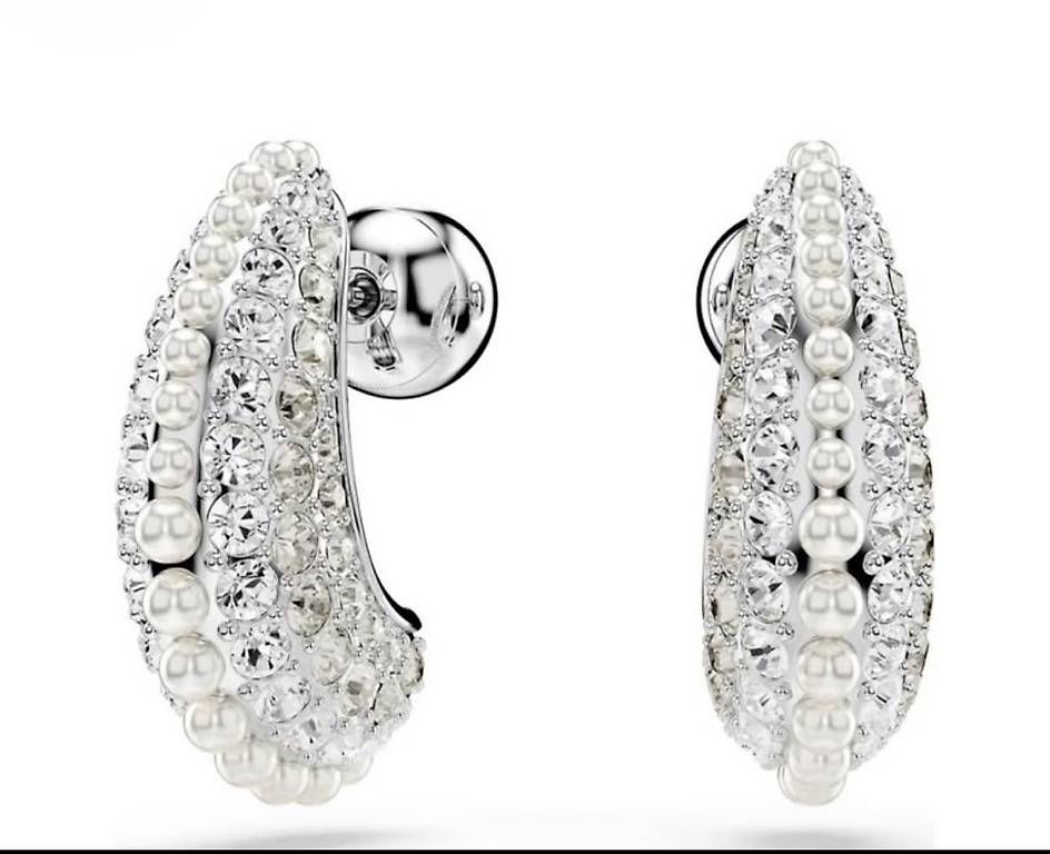 Swarovski Ohrringe & -stecker: Ohrringe Swarowski – Neu und originalverpackt aus Glattbrugg von mir_vx2c