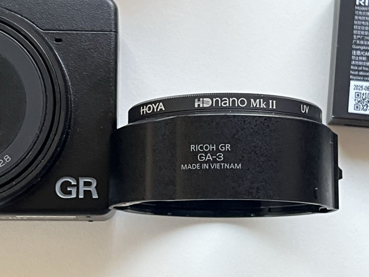 Ricoh Fotocamera: Ricoh GR IV with accessories – Usato da Küsnacht ZH venduto da dig_7bgy 4