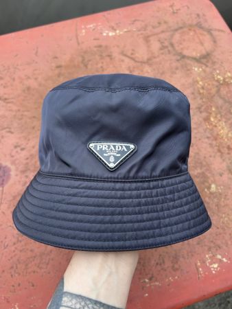 Prada Bucket Hat Grösse L Schwarz Sommer Neuwertig