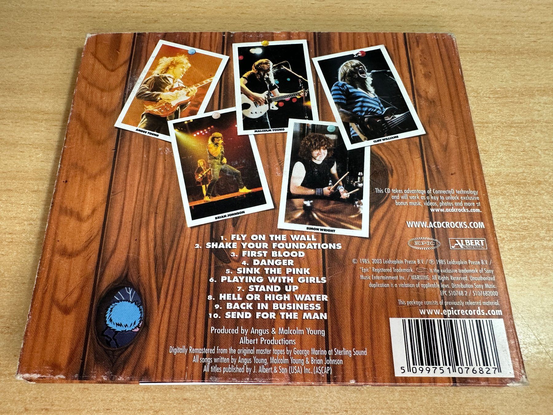 CD: K0 AC/DC – Fly On The Wall – Usato da Rikon im Tösstal venduto da Alpenmutz 1