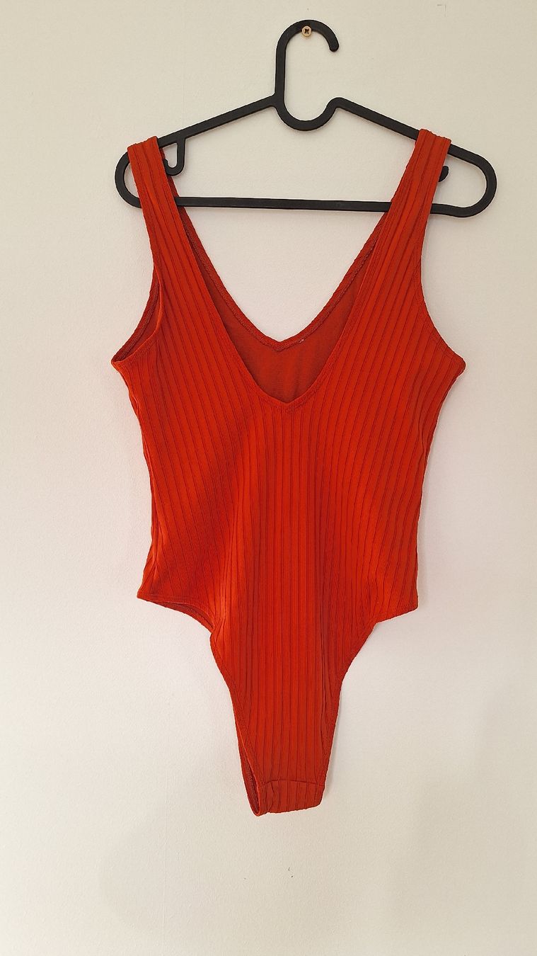 Costumi da bagno & Bikini: Badeanzug gerippt rostorange, V-Ausschnitt, Gr.M – Usato da Winterthur venduto da shishibelle 3