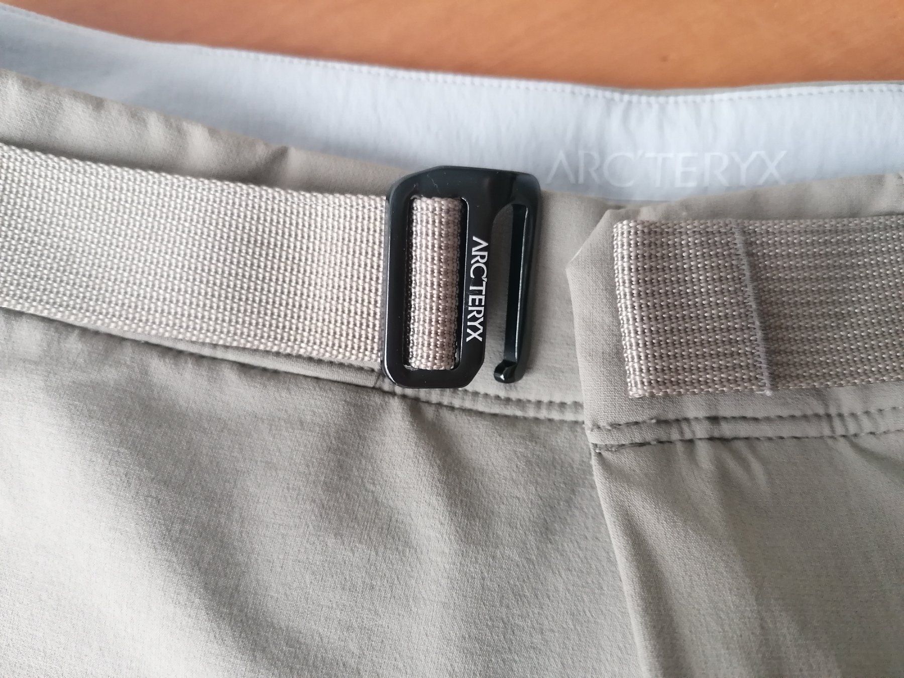 Arcteryx Pantaloni: Hose Arcteryx Gamma Pants – Nuovo (secondo la descrizione) da Luzern venduto da zen_gx5k 2