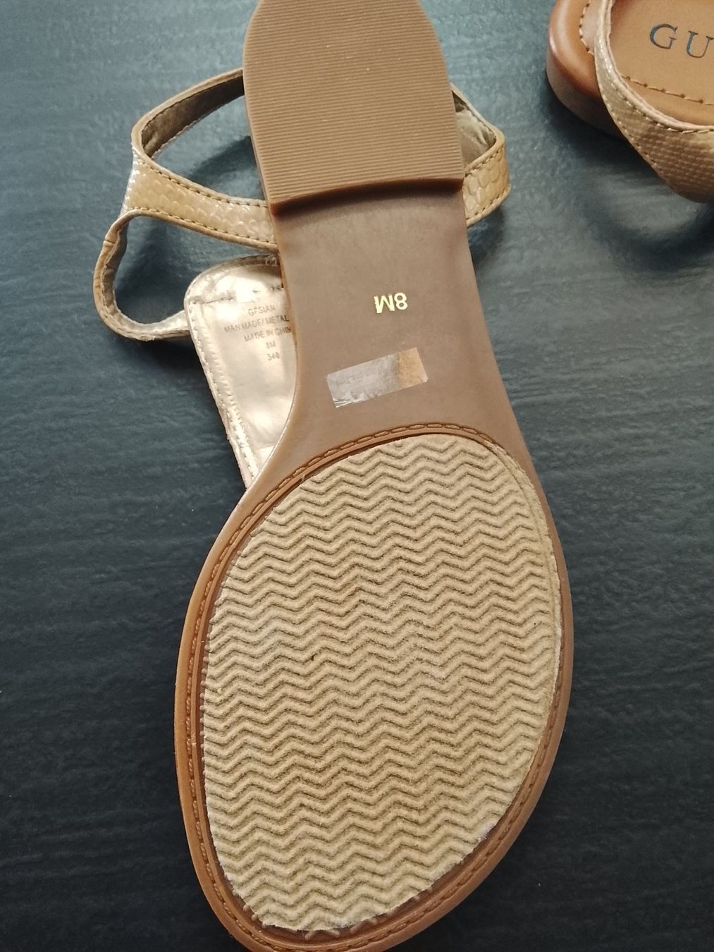 Guess Scarpe da donna: Sandales plates Guess, neuves, taille 39 – Nuovo (secondo la descrizione) da Chavornay venduto da didou2009 6