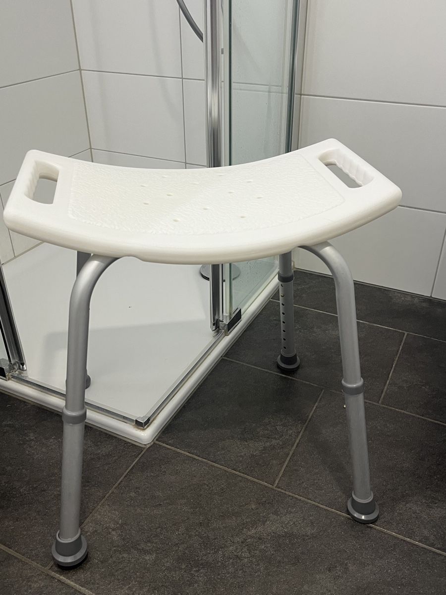 Stühle: Shower chair – Gebraucht aus Winterthur von car_5fqc