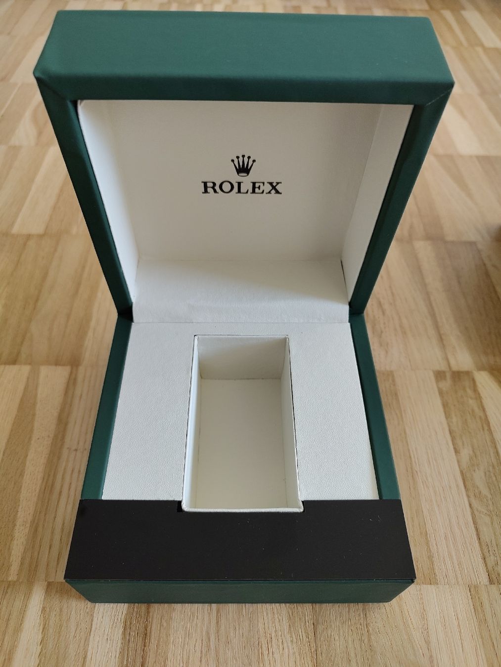 Rolex Orologi: Rolex Datejust Watch Box including Papers – Nuovo (secondo la descrizione) da Zürich venduto da Almohammed 4