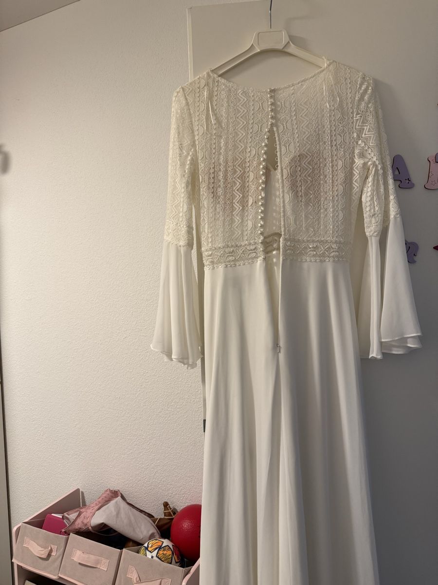Vestiti: Brautkleid Wickys – Nuovo (secondo la descrizione) da Holderbank AG venduto da dar_kx2h 1