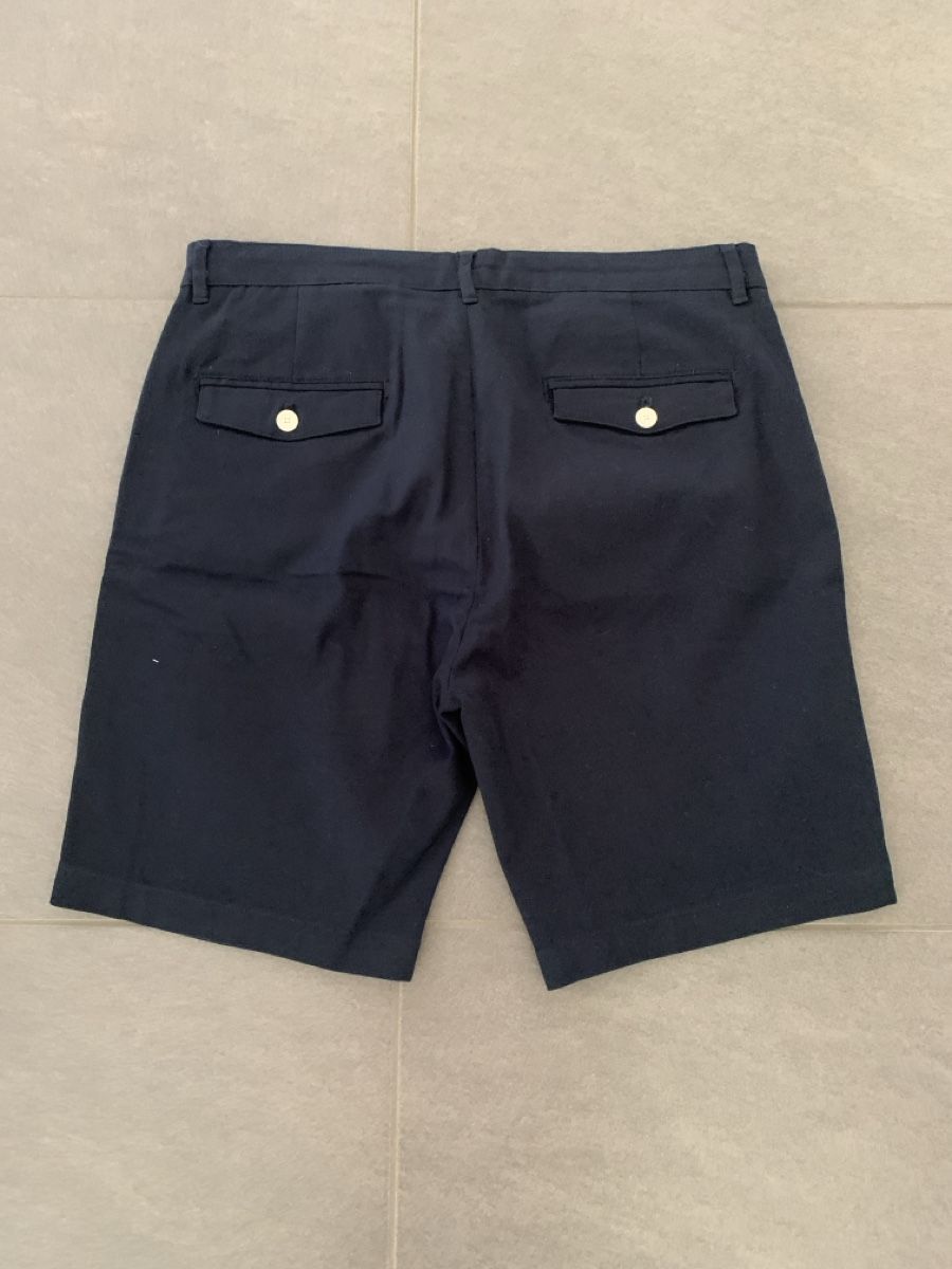 Zara Pantaloni: Zara short – Nuovo (secondo la descrizione) da Collombey venduto da amina36 1