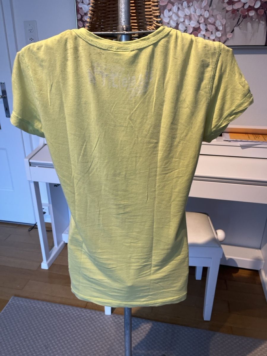 Nile T-shirt: T-Shirt von Nile, S/M – Usato da Solothurn venduto da Bobesch08 2