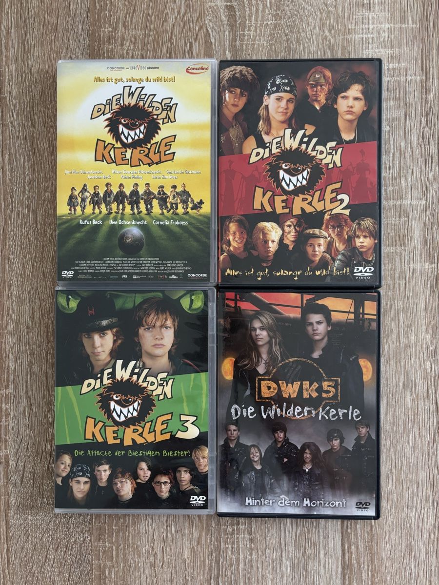 Tutti i DVDs: 4 DVD Die Wilden Kerle – Usato da Ebikon venduto da Regipe