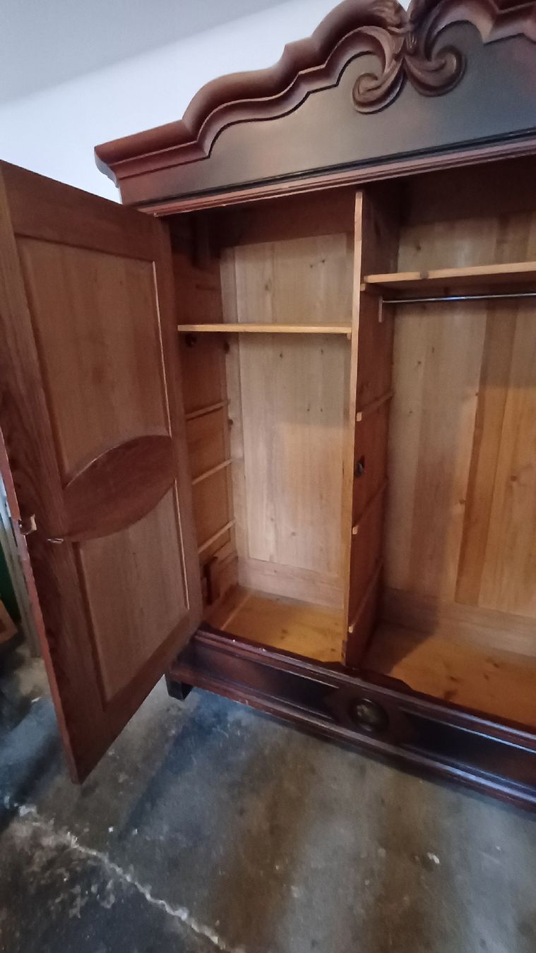 Armadi: Antiker Tannenschrank – Usato da Flawil venduto da Naphtali 4
