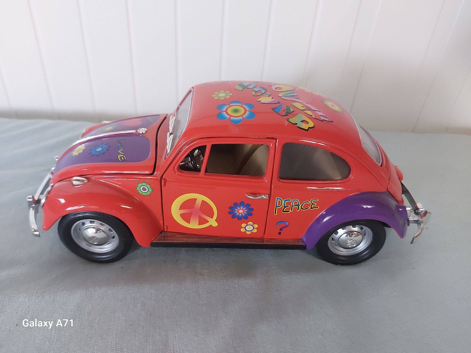 Volkswagen Modellautos: 3 VW Käfer 1:18 – Gebraucht aus Rumisberg von AaronRodgers81 2