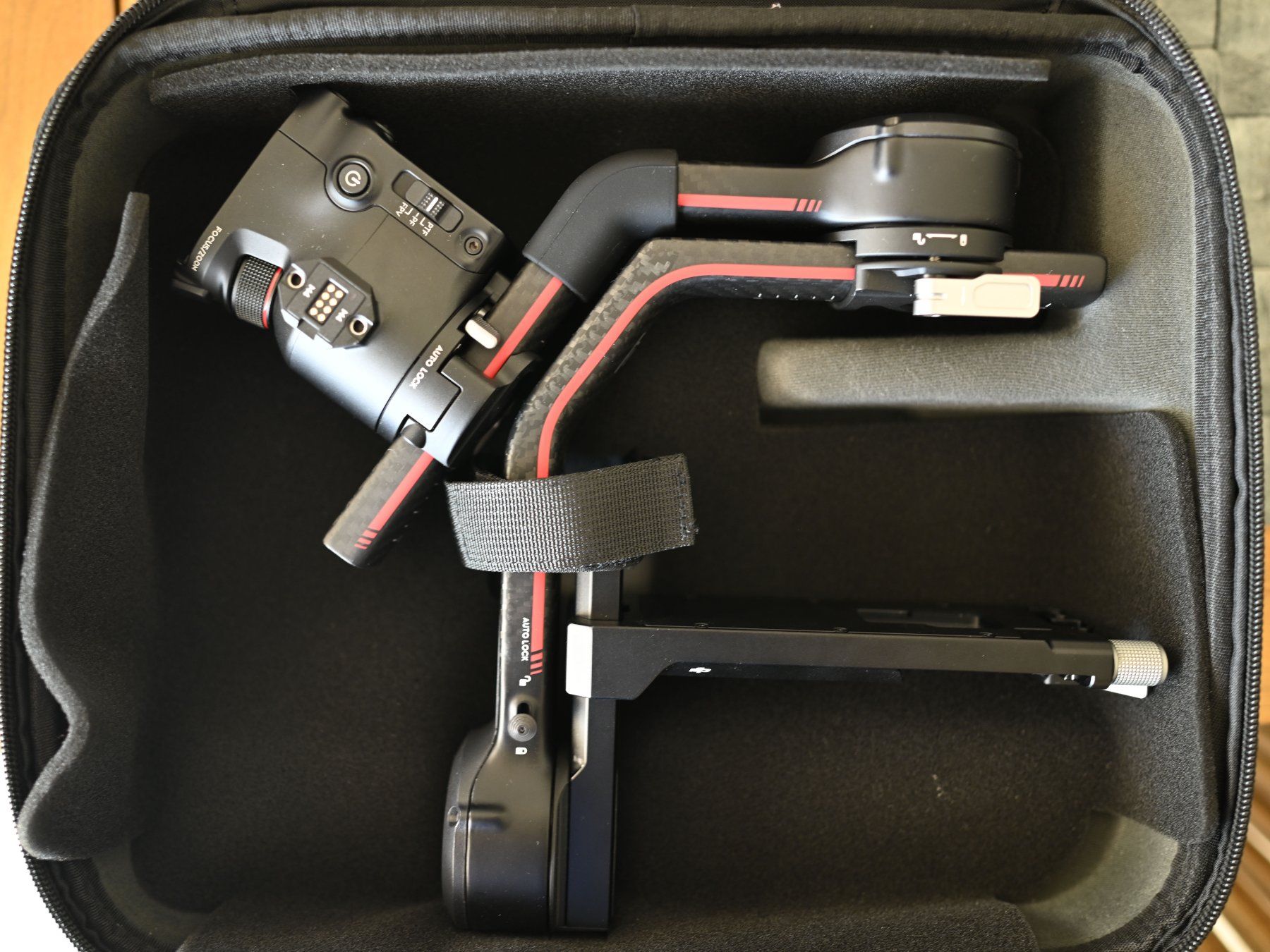 DJI Altri Accessori: DJI RS 3 Pro Combo - stabilisateur professionnel – Usato da Jongny venduto da Michoudsv 2