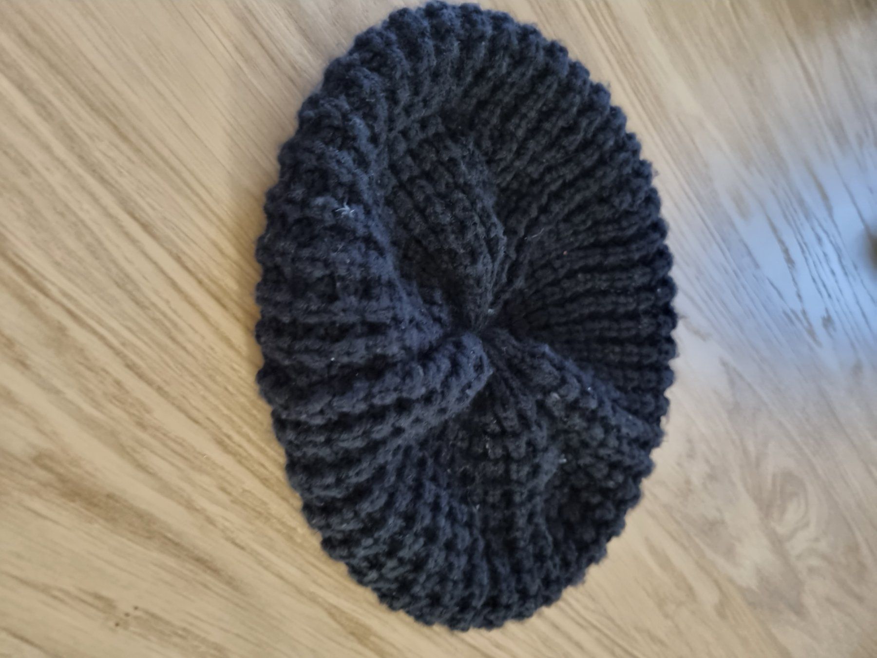 Chapeaux, bonnets & casquettes: Schwarze Kappe One Size – D'occasion à Bassersdorf par Sandy456 1