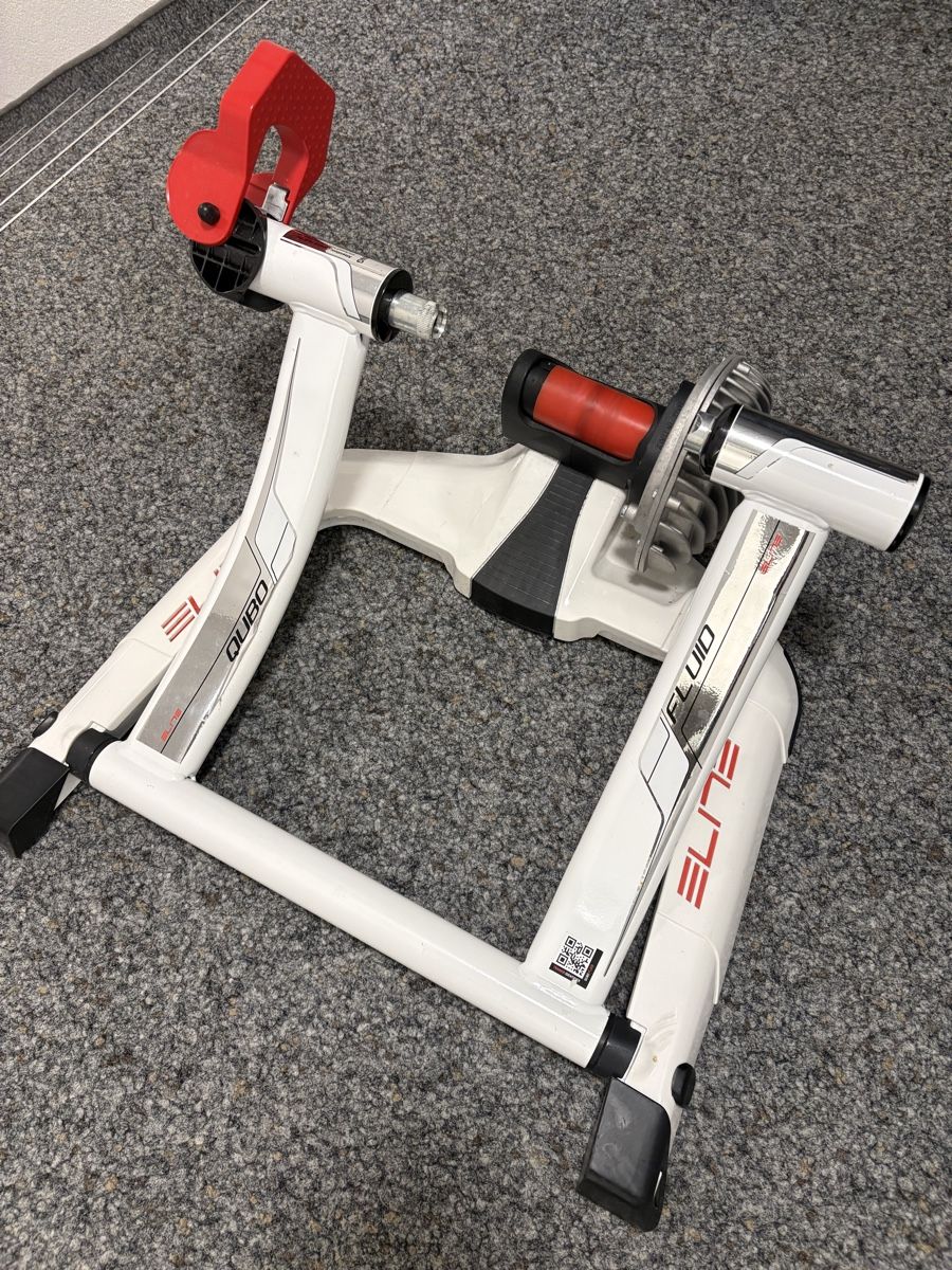 Hometrainer: Elite Quobo Fluid Rollentrainer – Gebraucht aus Kerzers von Neuhaus5