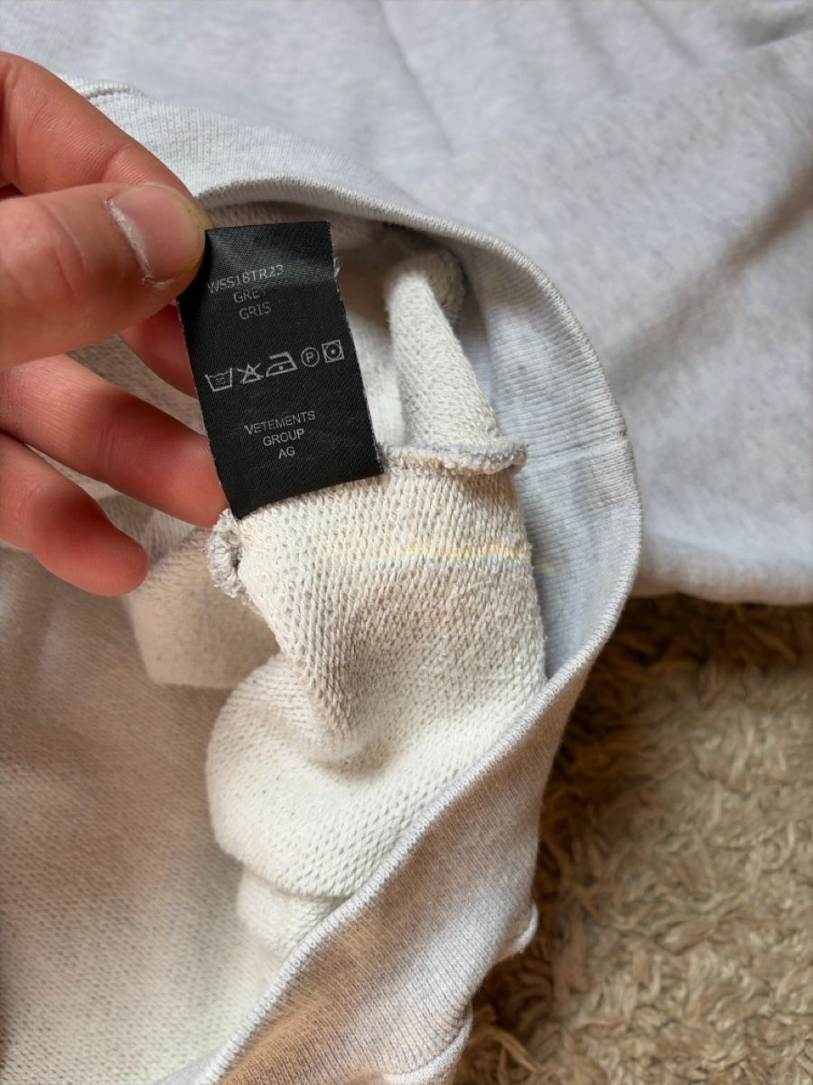 Pullover & Sweatshirts: Verements Sweater Unskinny Grau – Gebraucht aus Visperterminen von lgresell 4