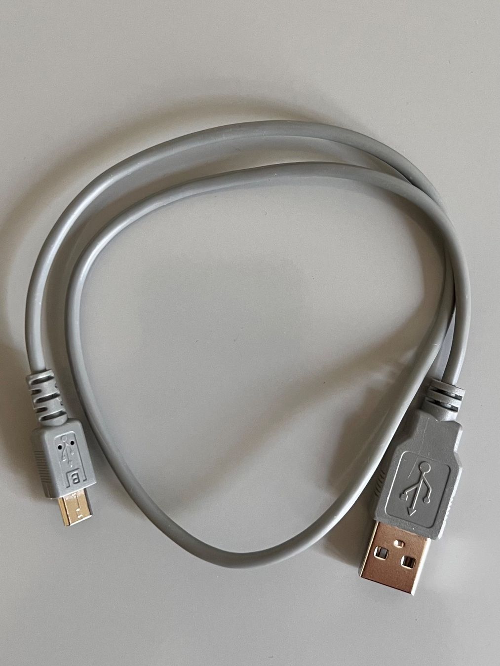 Câbles: Micro USB zu USB Ladekabel (neu) – Neuf (Voir description) à Zürich par Mel_Meli 1