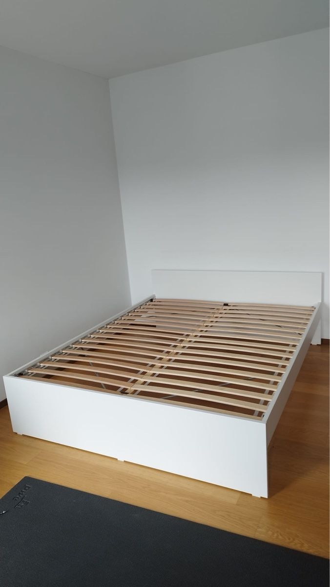 Letti: New bed frame, bought for 230 chf, selling for 1/2 – Nuovo (secondo la descrizione) da Zürich venduto da pie_jf6x 1