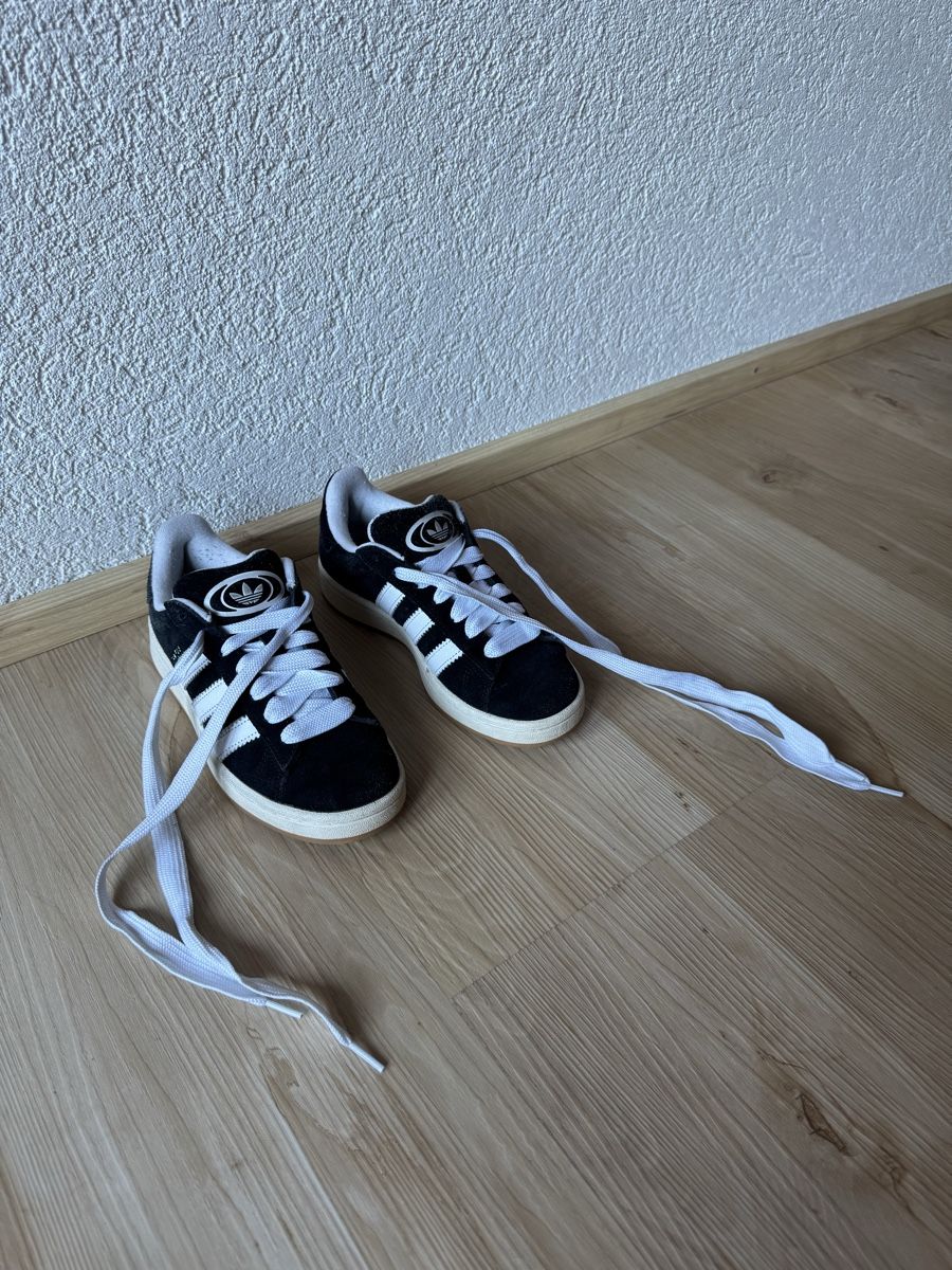 Adidas Scarpe da donna: Adidas Campus  – Usato da Brienz BE venduto da Eleri.M