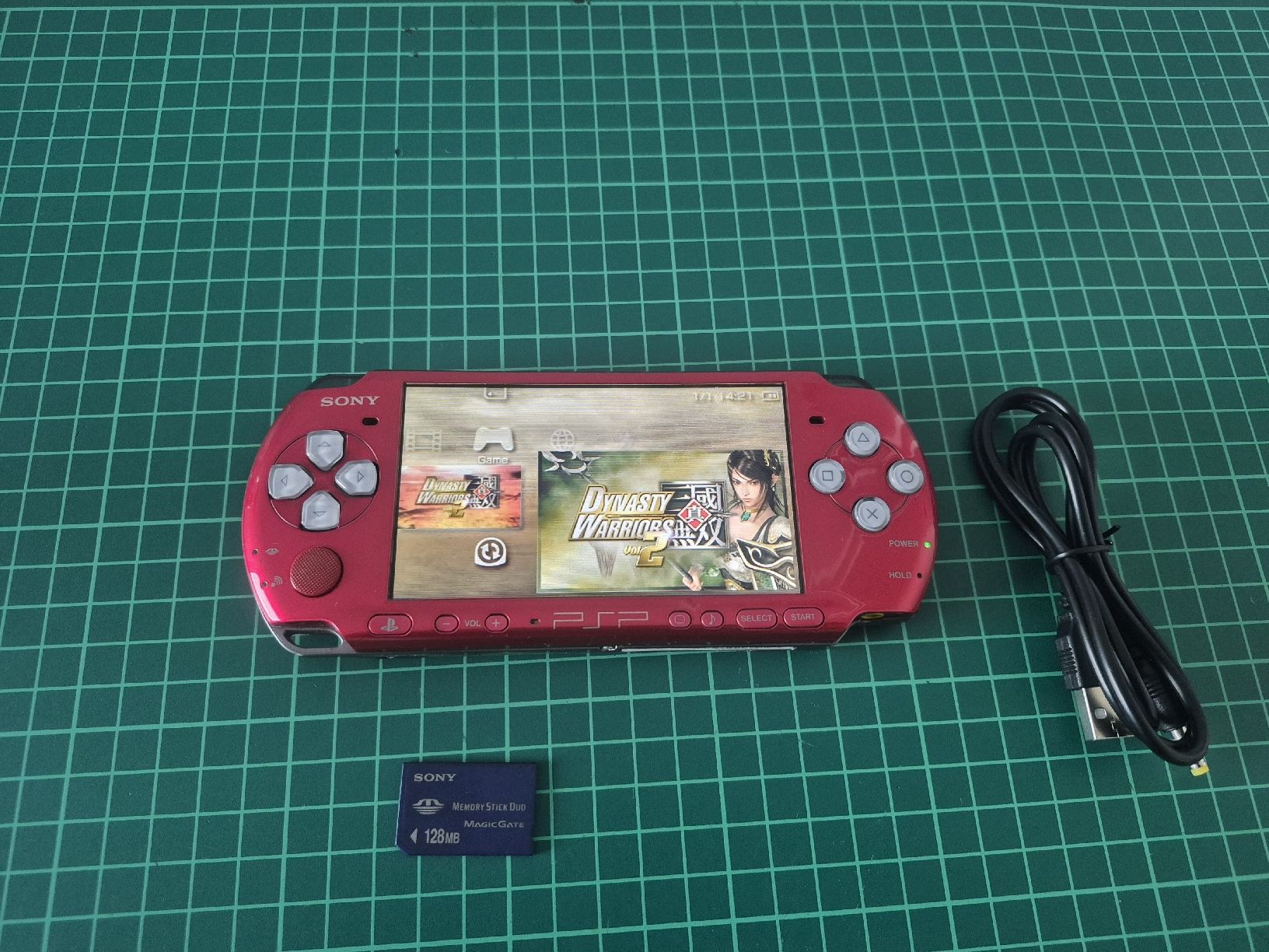 Sony Console: Sony PSP 3004 Red Handheld Console Bundle Good Condition – Usato da Meyrin venduto da Retro-GZ 1