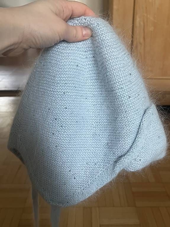 Copricapi, berretti & cappellini: Angora-Mütze hellblau mit Glitzer, Winter – Usato da Zürich venduto da rit_g825 1