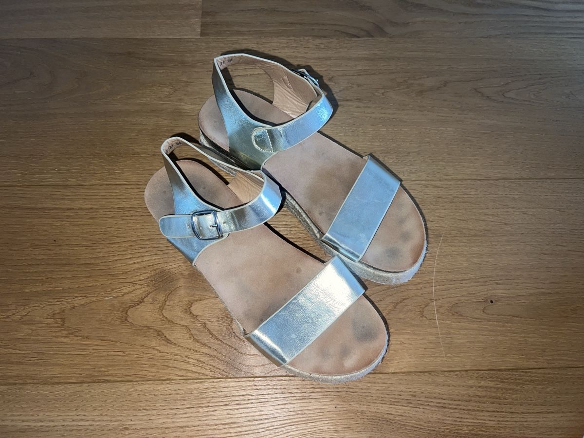 Scarpe da donna: Sommer-Sandalen, gold , Grösse 38 – Usato da Luzern venduto da Whateverr 2