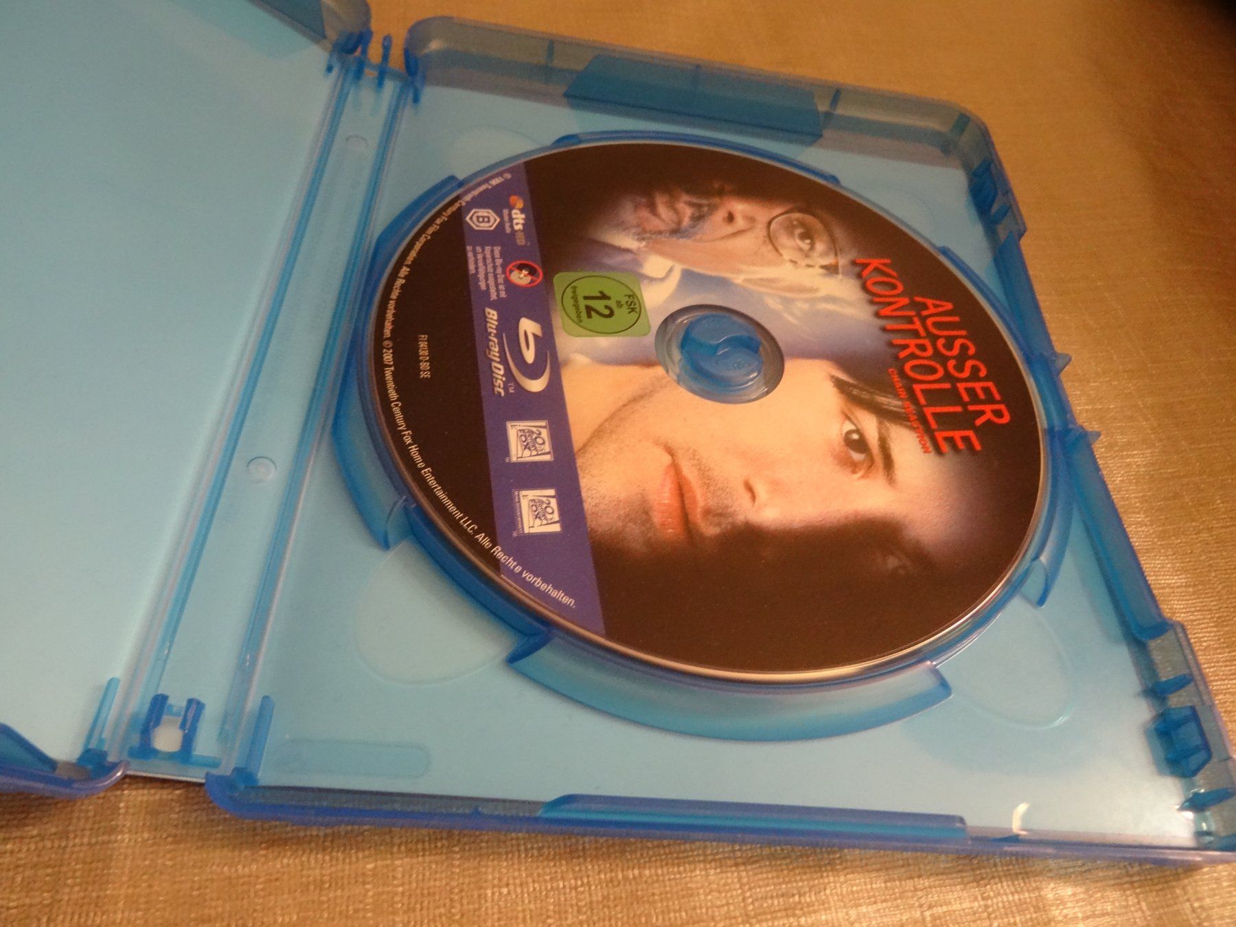 Tutti i DVDs: Keanu Reeves - Ausser Kontrolle - Blu-ray – Usato da Olten venduto da Disc-Verkauf 1